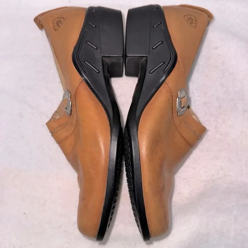 Women’s Ariat Leather Slip-on Booties Tan size 6.5 Western Cowboy